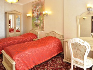 Санаторий "Центросоюз - Кисловодск" | 2-местный  3-комнатный  апартамент "Королевский"