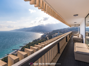 Отель "Yalta Intourist" | 4-местный  Президентский