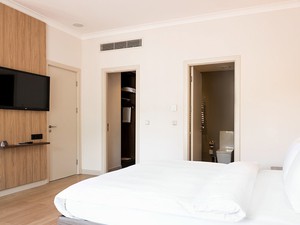 Отель "Courtyard by Marriott Sochi" | 4-местный  3-комнатный  представительский люкс с террасой