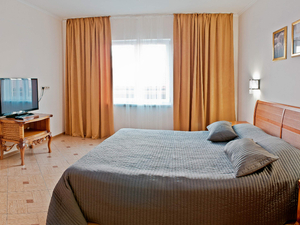 Апартаменты "Ripario Hotel Group" | 4-местный  апартамент (2 спальни и гостиная)