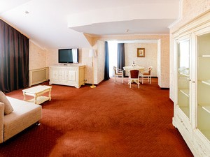 Отель "Прометей Клуб" | 2-местный  1-комнатный  люкс/ мансардный