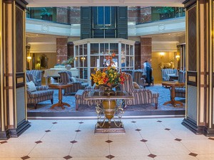 Гостиница "Grand Tien Shan Hotel" | Общая информация