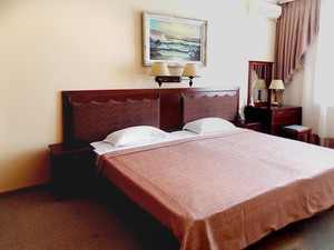Отель "Украина Палас" | 2-местный  2-комнатный  люкс-комфорт улучшенный