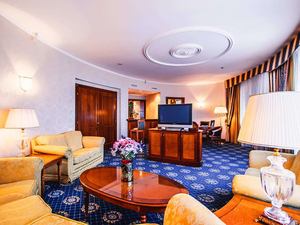 Отель "Ореанда" | 2-местный  4-комнатный  апартамент "Екатерина II"