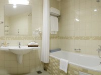 Гостиница "Гранд Отель Казань" | 2-местный  улучшенный номер с панорамным видом с большой кроватью