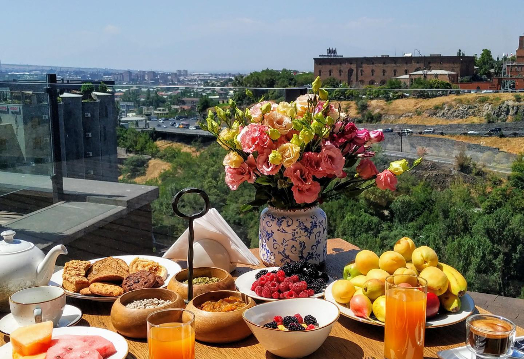 Гостиница "Apricot" | Общая информация