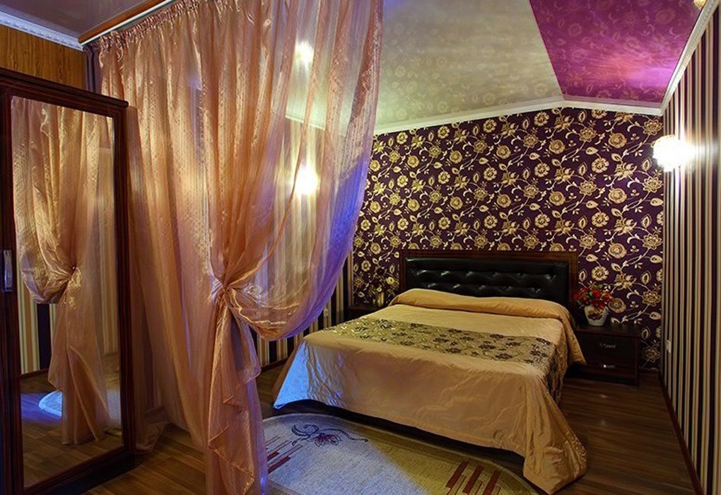 Гранд бишкек. Гранд отель Бишкек. Mary отель Бишкек. Damas Hotel Бишкек. Lavitor Hotel Бишкек