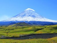 "К вулканам Шивелуч и Толбачик", тур на 8 дней, трекинги + экскурсии, Камчатка | Ключевская Сопка