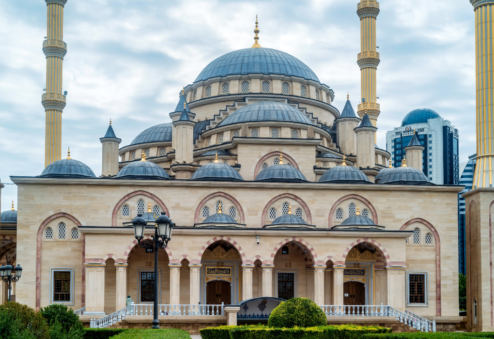 "Кавказские каникулы", тур на 6 дней автобусом из Москвы, с 2 ночными переездами | 